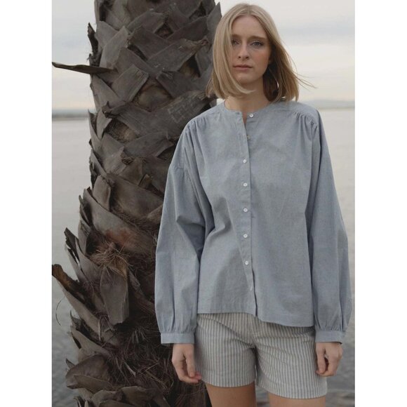 Laude the Label chambray blue oversized Francoise top M/L - Picture 3 of 8